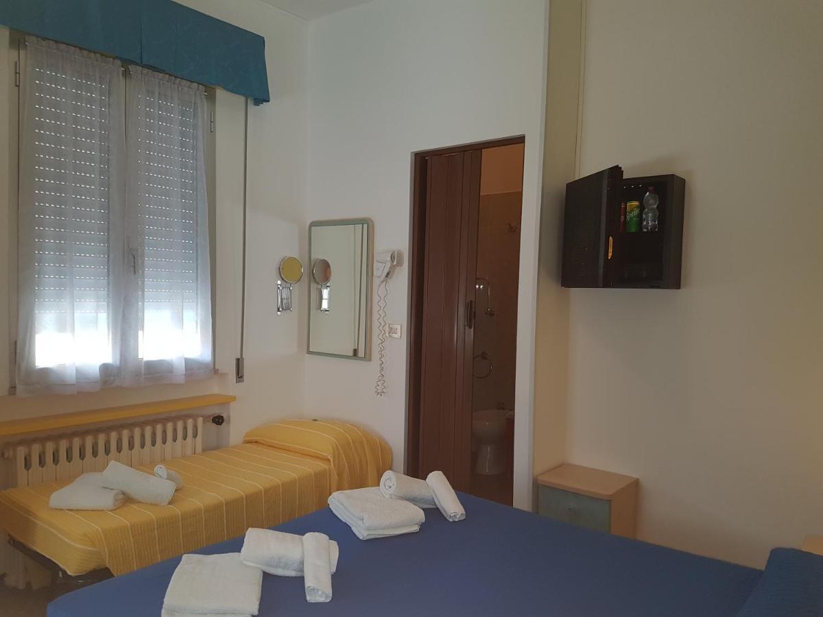 Hotel Villa Ersilia Rimini B&B מראה חיצוני תמונה