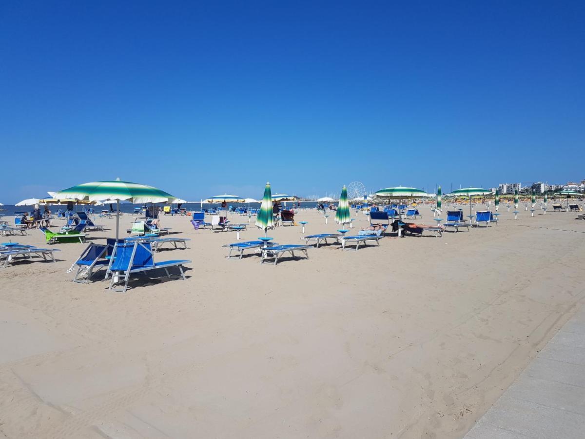 Hotel Villa Ersilia Rimini B&B מראה חיצוני תמונה