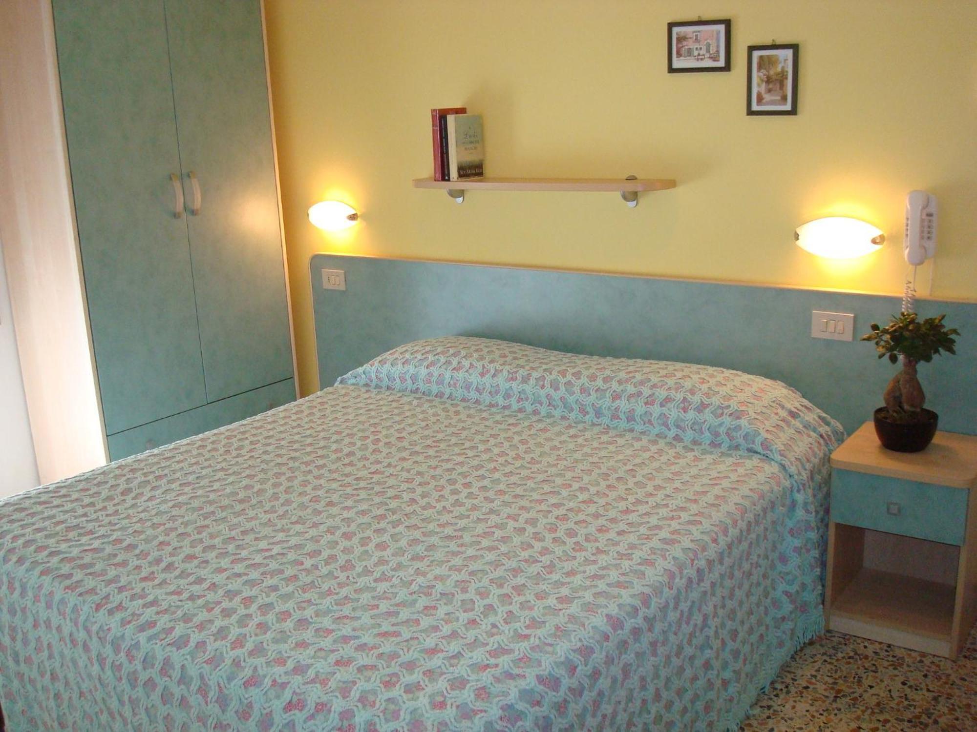 Hotel Villa Ersilia Rimini B&B מראה חיצוני תמונה