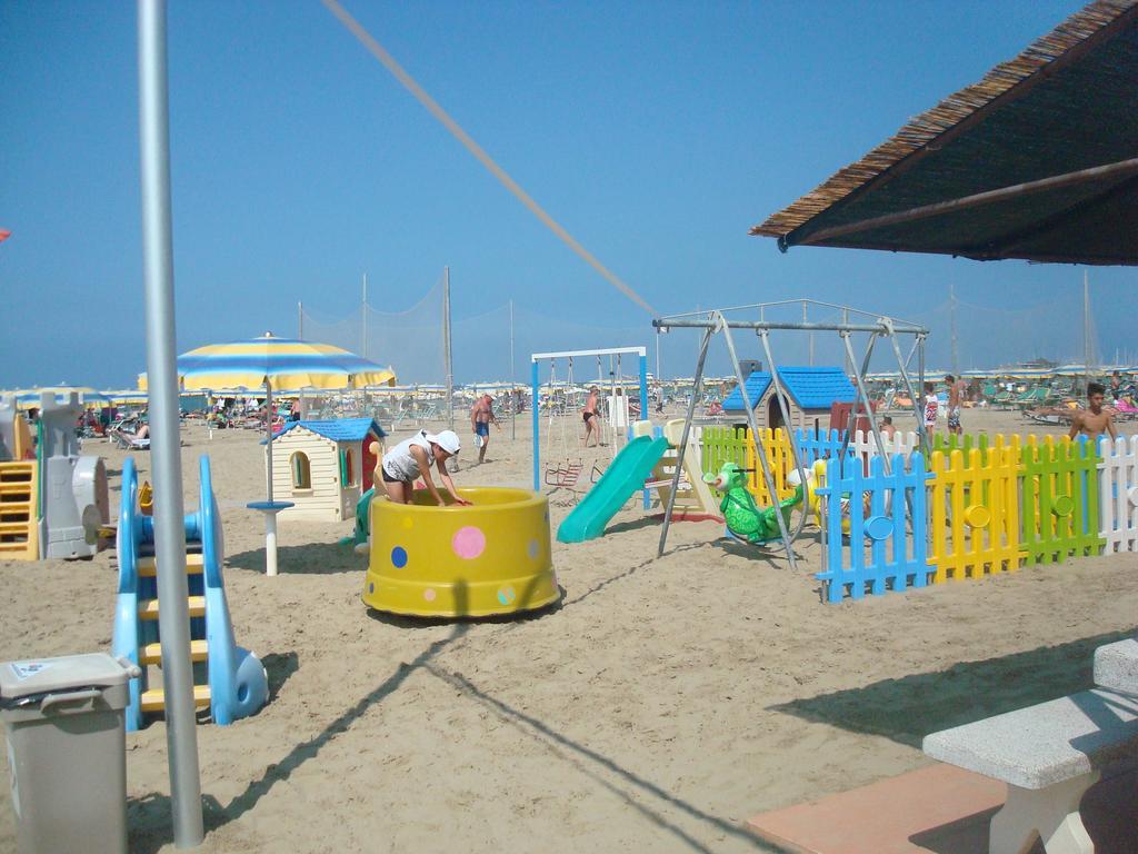 Hotel Villa Ersilia Rimini B&B מראה חיצוני תמונה