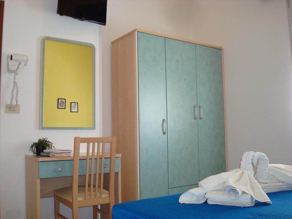 Hotel Villa Ersilia Rimini B&B מראה חיצוני תמונה