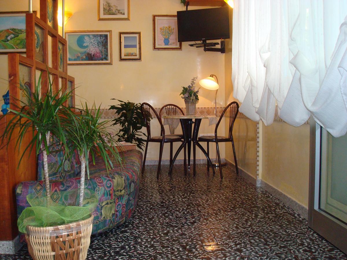Hotel Villa Ersilia Rimini B&B מראה חיצוני תמונה
