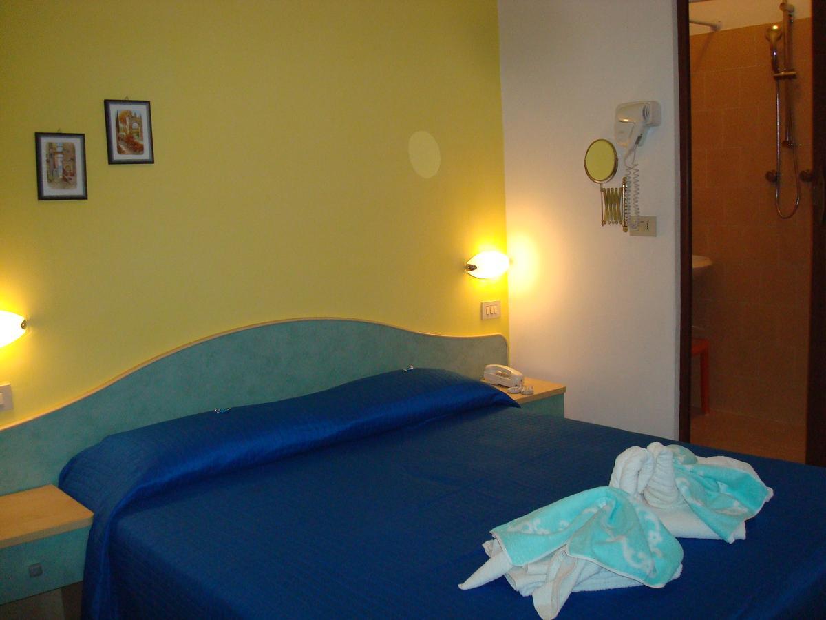 Hotel Villa Ersilia Rimini B&B מראה חיצוני תמונה